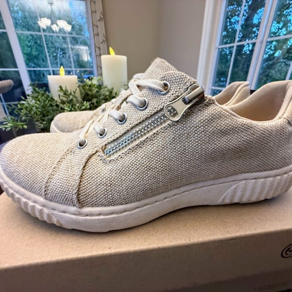 Clarks Echo Sneakers - Natural Size 8